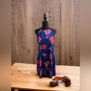 Floral dress size small